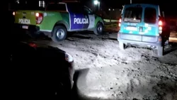 Encerró a sus hijos, y se fue "de fiesta" en cuarentena