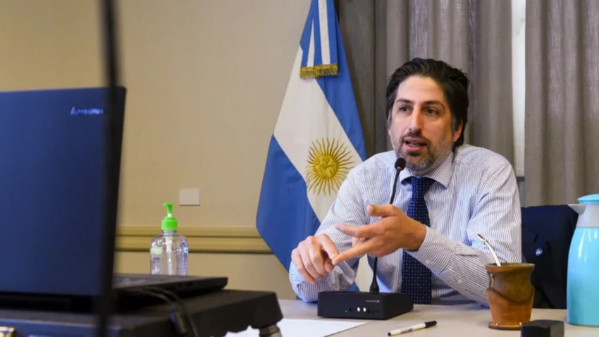 Según Trotta, el lunes algunas provincias vuelven a clases