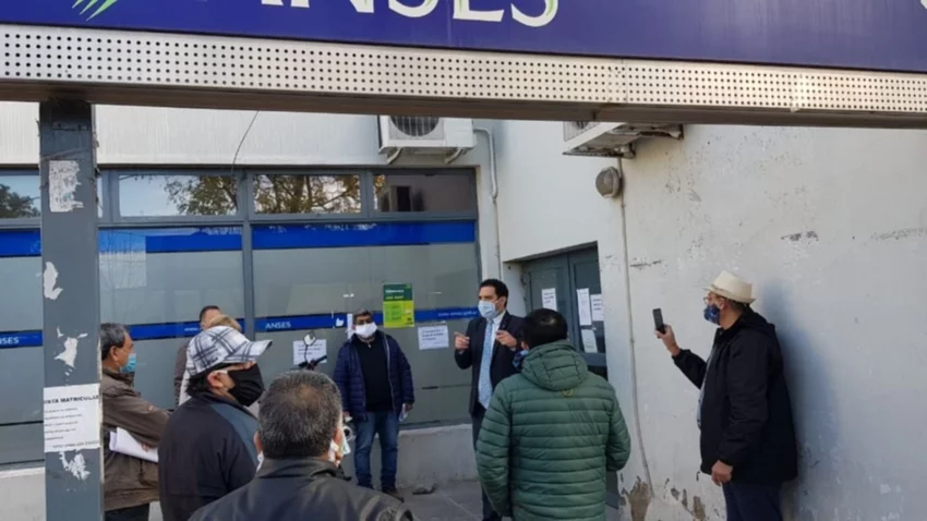Nueva caravana de retirados policiales