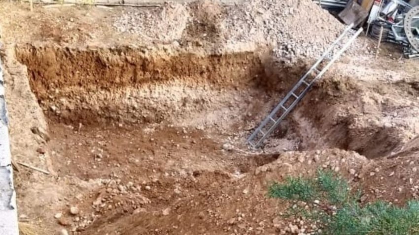 Alquiló el patio de su casa para que instalen una antena