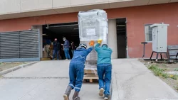 En plena pandemia Tecpetrol aporta insumos a hospitales
