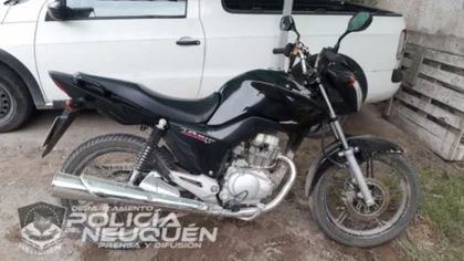 Lo atraparon tratando de robarse una moto en el bajo