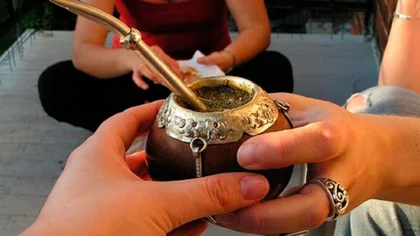 Un mate en el gimnasio desató brote de coronavirus