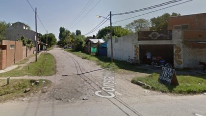 Una policía mató a un menor tras ser atacada con una tijera
