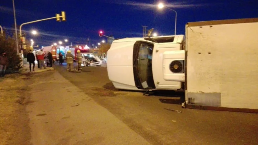 Impactante choque, sin heridos, en Ruta 22 y Chubut