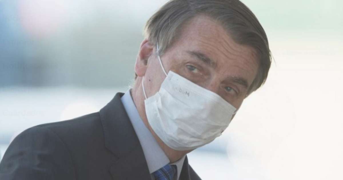 Un juez tuvo que obligar a Bolsonaro a usar barbijo