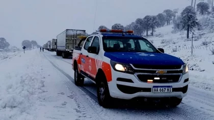 Ante alerta por nieve y frío, refuerzan operativos viales