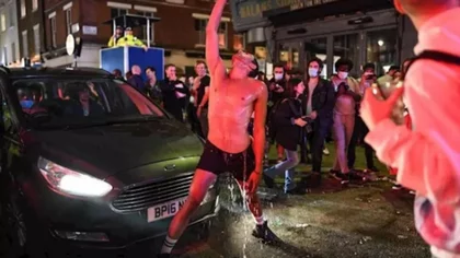 Según la Policía Inglesa, "Los borrachos no respetan la distancia social".