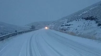 Habilitan rutas cordilleranas, pero con "extrema precaución"