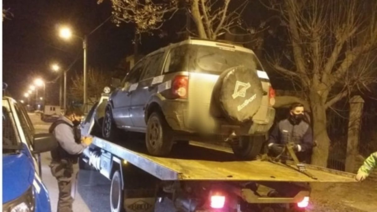 Por manejar borracha se quedó sin camioneta