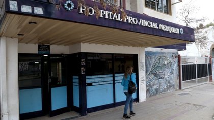 Hay 15 contagiados y 25 aislados del hospital Castro Rendón