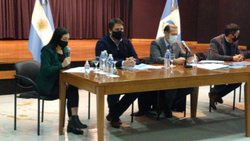 Gutiérrez: "Neuquén logró contener la circulación comunitaria"