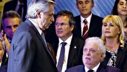 Cortocircuito entre Fernández y Ginés por la Ley de Fibrosis Quística