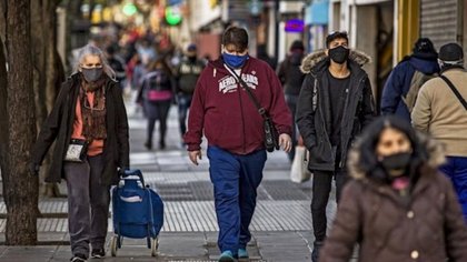 Fernández: “El riesgo al aire libre es menor, pero existe”