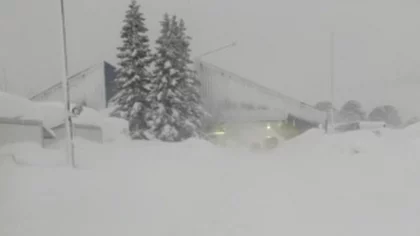 Esperan que calme el viento blanco, para poder abrir Pino Hachado