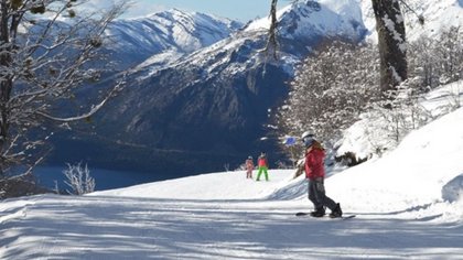 Tragedia: un muerto por avalancha en el cerro Catedral