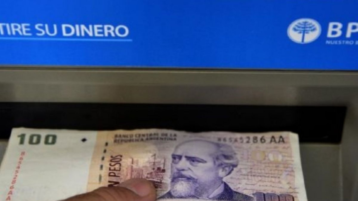 Mañana le pagan el sueldo a los municipales capitalinos