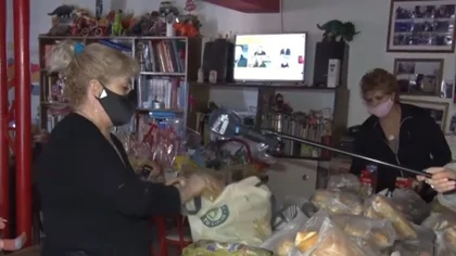 Hacen más de 6 kilómetros para recibir alimentos en un comedor