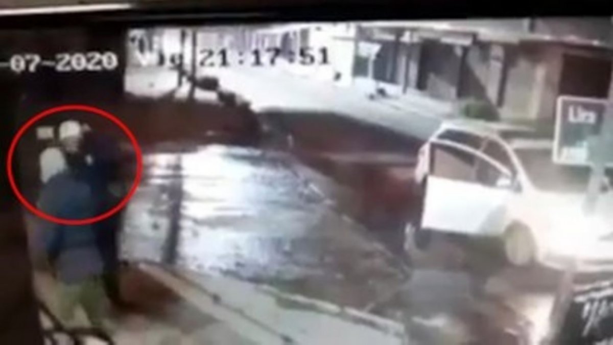 Le entregó todo a los ladrones: le dispararon igual, "porque sí"