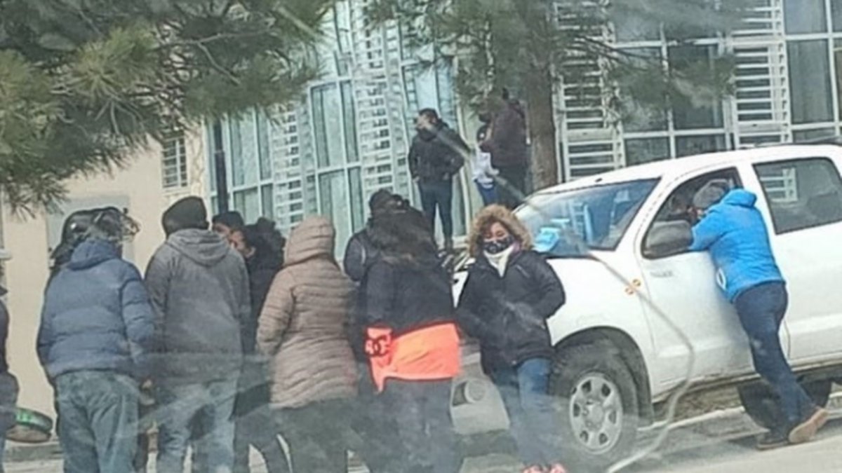 Ahora tomaron de rehén al intendente de Mariano Moreno