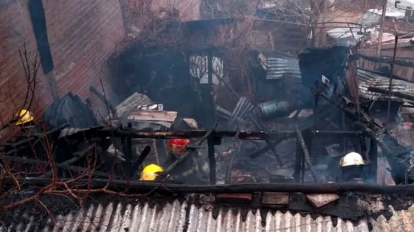 Se incendió su casa y no puede venir por la cuarentena