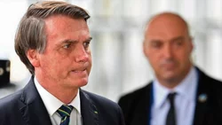 Bolsonaro amenazó periodista con "reventarle la boca a golpes"