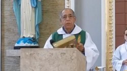 Indignante: Un cura deseó la muerte a quienes no van a misa