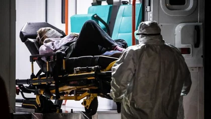 Un chofer de ambulancia violó a una paciente con coronavirus