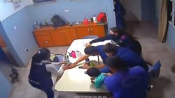 Bomberos salvaron la vida de un niño de 3 años