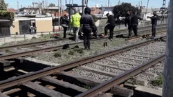 Quiso hacer un atentado en el Tren Roca y se prendió fuego