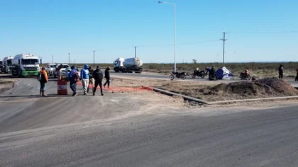 Sin promesas, desocupados liberaron la ruta 151