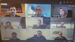 Martinez, “el equipo” y la señal de una carrera política