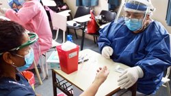 Testean al personal de Salud para saber si tuvieron Covid