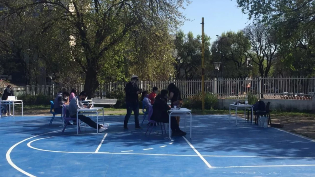 Vuelta a clases: Habrá un protocolo para el regreso "escalonado"