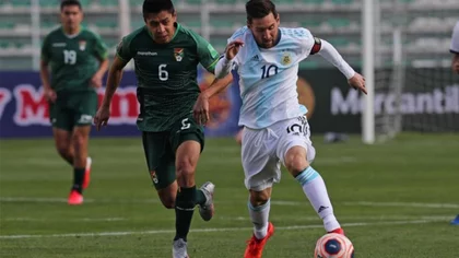 Argentina venció 2 a 1 a Bolivia y lidera las posiciones