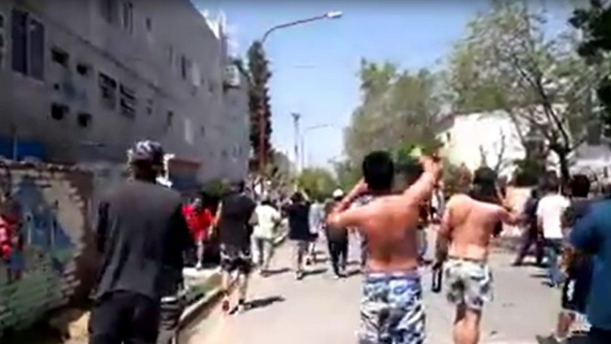 En Fase 1, la orden de una jueza sacó los vecinos a la calle