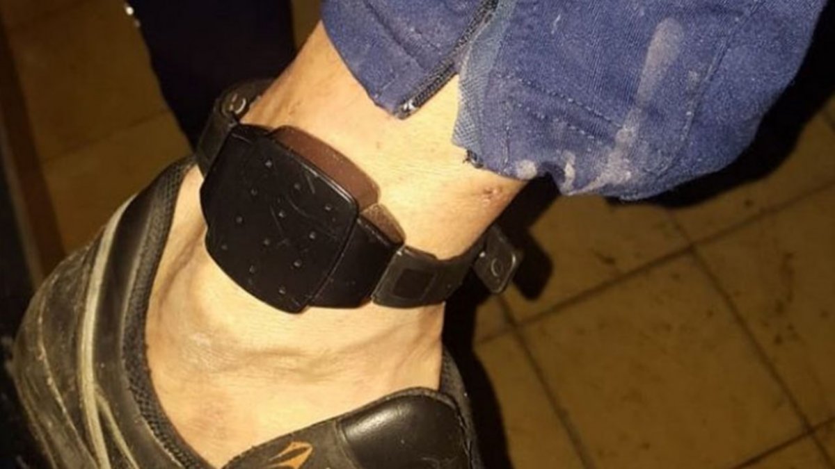 Asesino rompió la tobillera electrónica y se escapó