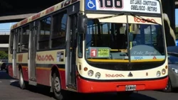 Tras tiroteo en un colectivo, mueren policía y pasajero