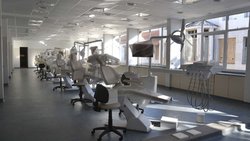 Cien horas de prácticas les impide a 27 alumnos recibirse