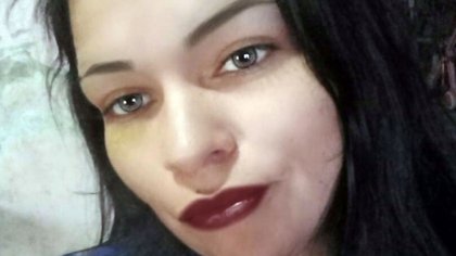 Asesinaron a una joven de un balazo en la nuca