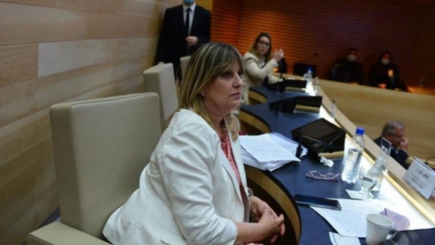 Legisladora evocó los Falcon verdes y la suspendieron