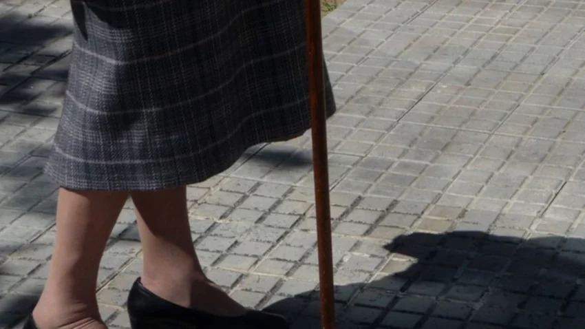 Robaron a una abuela de 89 años en Cipolletti