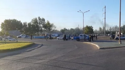 Autoconvocados y desocupados cortaron la Ruta 22