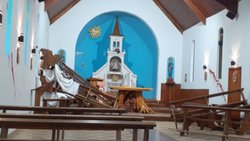 Así quedó la iglesia de El Bolsón tras la toma mapuche