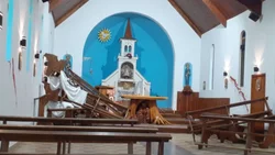 Así quedó la iglesia de El Bolsón tras la toma mapuche