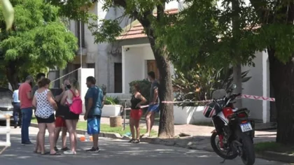 Al viejo médico forense lo mataron a puñaladas