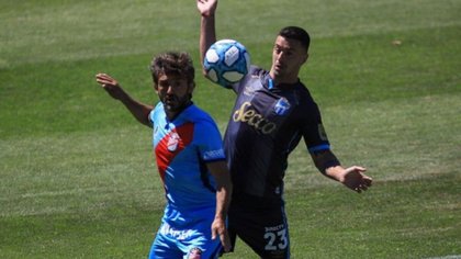 Atlético Tucumán lidera la zona 1 tras ganarle a Arsenal