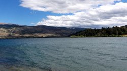 Muerte misteriosa en un velero en el lago Rosario