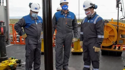 YPF se lanzó a perforar en Rincón del Mangrullo