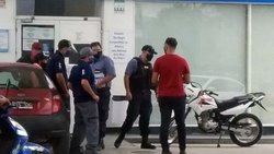 Le robaron la moto, la buscó en Facebook y la recuperó